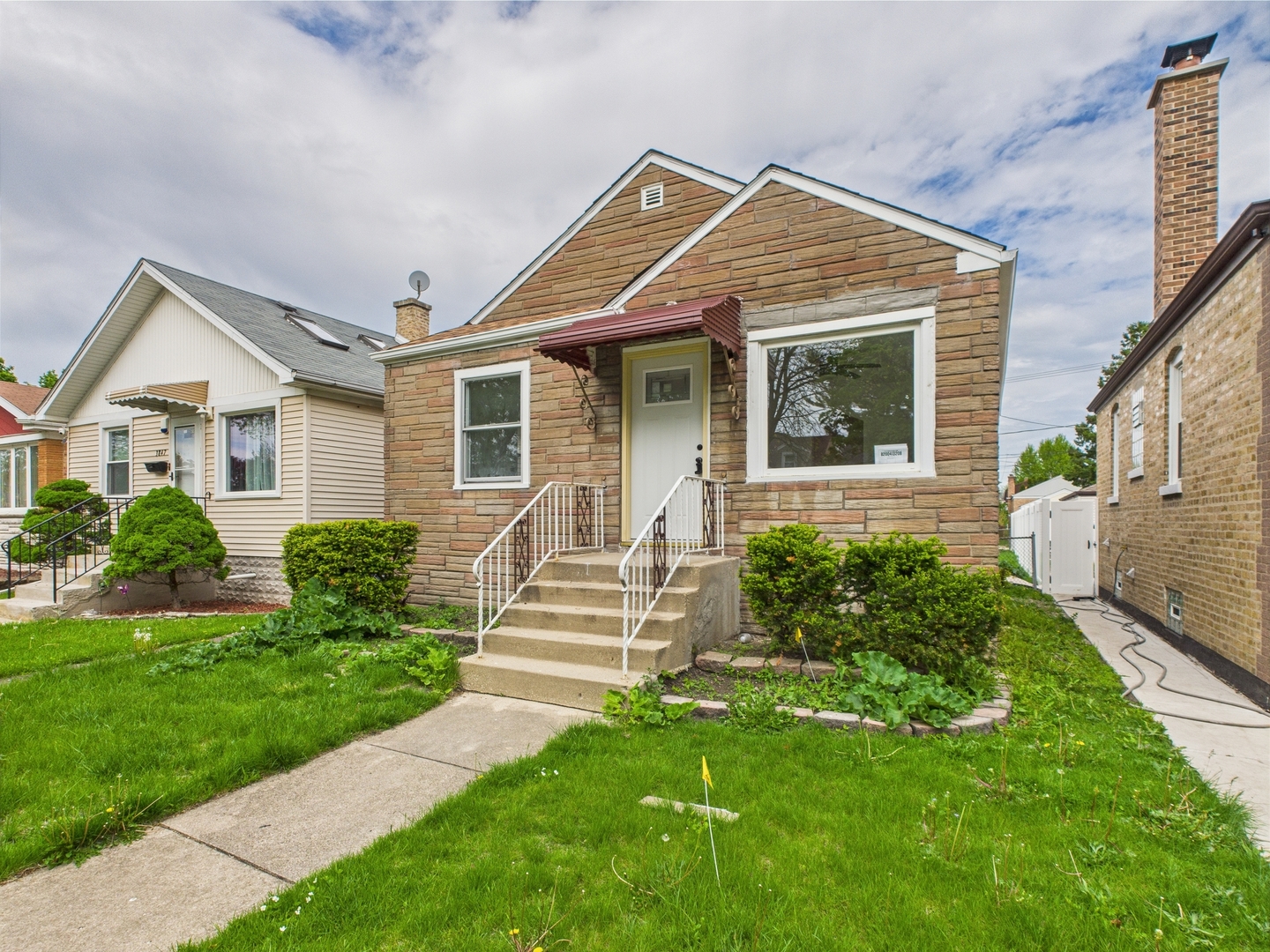 3843 N Pontiac Avenue