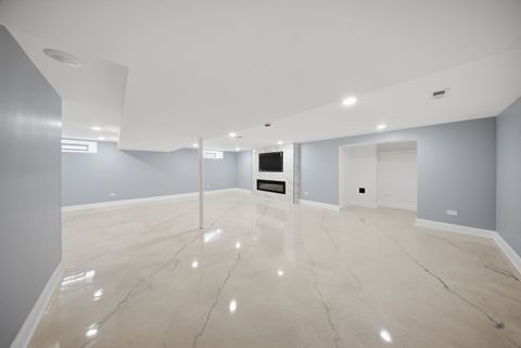 Tiny photo for 15566 Gouwens Lane, South Holland, IL 60473 (MLS # 12601504)