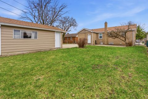 Tiny photo for 15566 Gouwens Lane, South Holland, IL 60473 (MLS # 12601504)