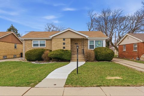 Photo of 15566 Gouwens Lane, South Holland, IL 60473 (MLS # 12601504)