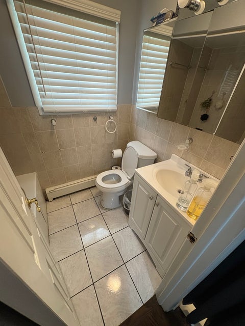 Tiny photo for 7070 N Ridge Boulevard #1B, Chicago, IL 60645 (MLS # 12722054)