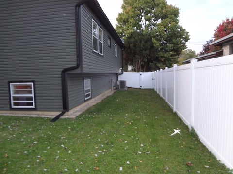 Tiny photo for 4193 Blackstone Avenue, Gurnee, IL 60031 (MLS # 12783987)