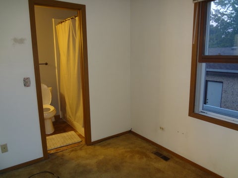 Tiny photo for 4193 Blackstone Avenue, Gurnee, IL 60031 (MLS # 12783987)