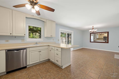 Tiny photo for 854 E Princeton Circle #854, Island Lake, IL 60042 (MLS # 12792801)