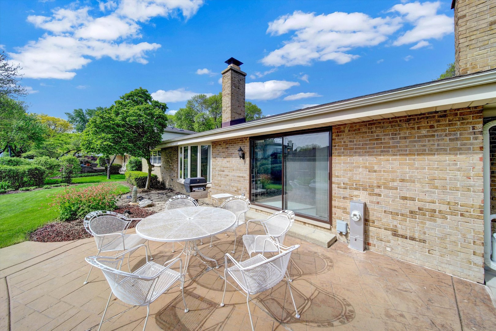 1129 S Salem Lane