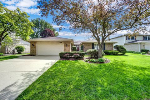 Photo of 1129 S Salem Lane, Arlington Heights, IL 60005 (MLS # 12643147)