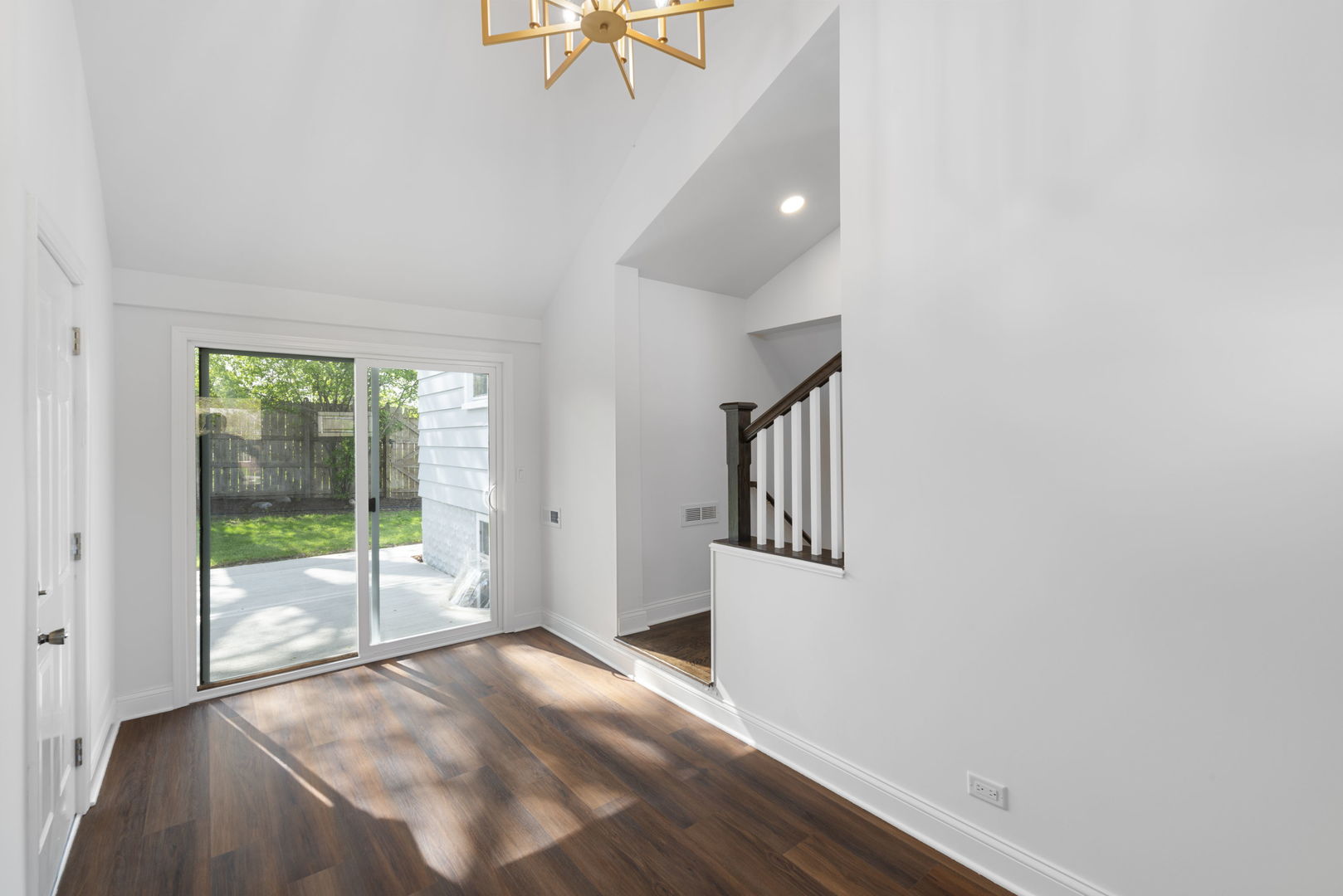 9048 Oneill Drive