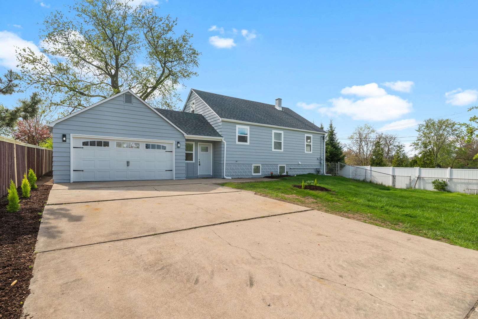 9048 Oneill Drive