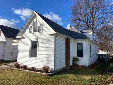 Tiny photo for 614 S 222nd St St, Quincy, IL 62301 (MLS # 12524452)