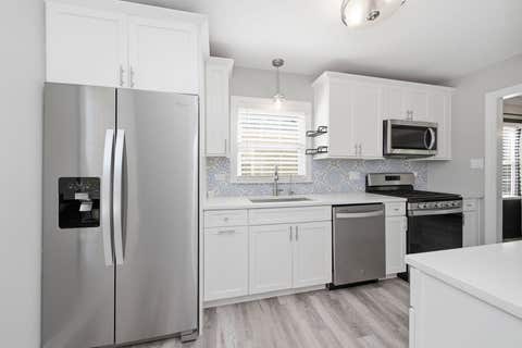 Tiny photo for 301 Sheldon Avenue, Downers Grove, IL 60515 (MLS # 12685851)