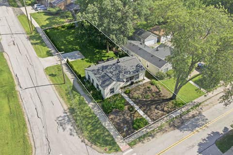 Tiny photo for 301 Sheldon Avenue, Downers Grove, IL 60515 (MLS # 12685851)