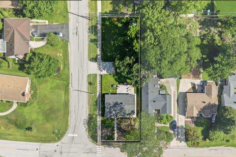 Tiny photo for 301 Sheldon Avenue, Downers Grove, IL 60515 (MLS # 12685851)
