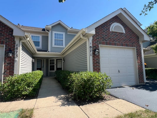 1071 WOODHILL CT, ELGIN, IL 60120 - Image f7bdd7d26d8a35519e5d27ac4d3bcacc/1249346496
