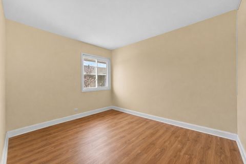 Tiny photo for 6102 Kit Carson Drive, Hanover Park, IL 60133 (MLS # 12619092)