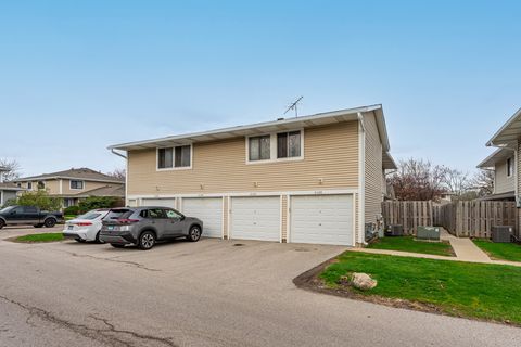 Tiny photo for 6102 Kit Carson Drive, Hanover Park, IL 60133 (MLS # 12619092)