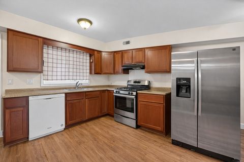 Tiny photo for 6102 Kit Carson Drive, Hanover Park, IL 60133 (MLS # 12619092)
