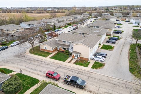 Tiny photo for 6102 Kit Carson Drive, Hanover Park, IL 60133 (MLS # 12619092)