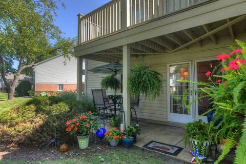 Tiny photo for 1502 Canbury Court #D1, Wheeling, IL 60090 (MLS # 12471871)