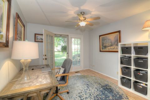 Tiny photo for 1502 Canbury Court #D1, Wheeling, IL 60090 (MLS # 12471871)