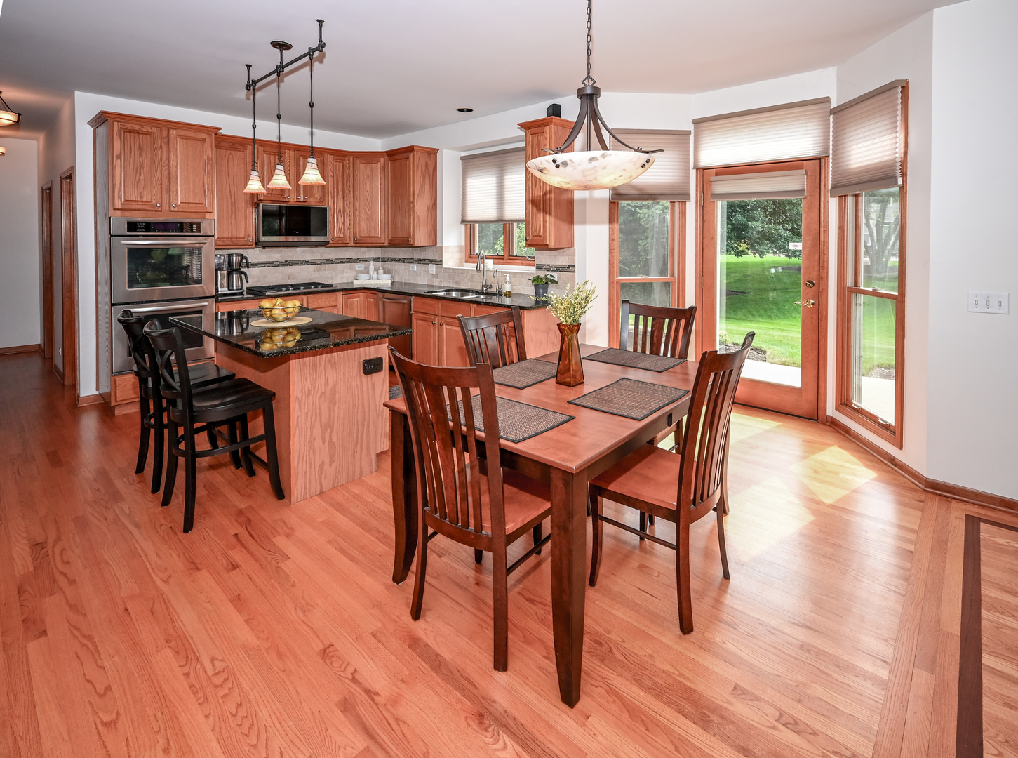 St. Charles, Illinois 60174, United States, 4 Bedrooms Bedrooms, ,3 BathroomsBathrooms,Residential,Contingent,212852