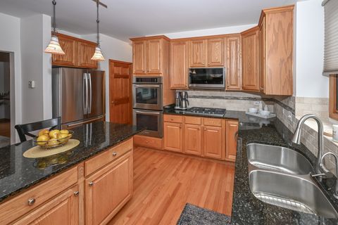 Tiny photo for 3753 Queen Anne Court, St. Charles, IL 60174 (MLS # 12437230)