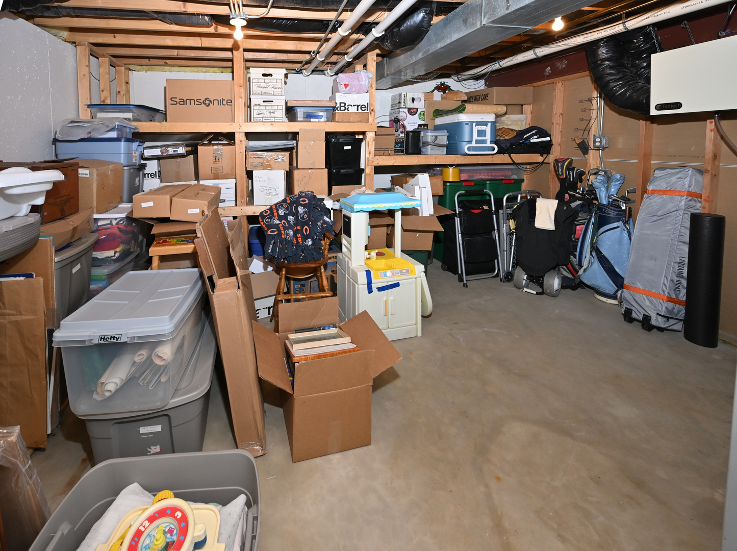 St. Charles, Illinois 60174, United States, 4 Bedrooms Bedrooms, ,3 BathroomsBathrooms,Residential,Contingent,212852