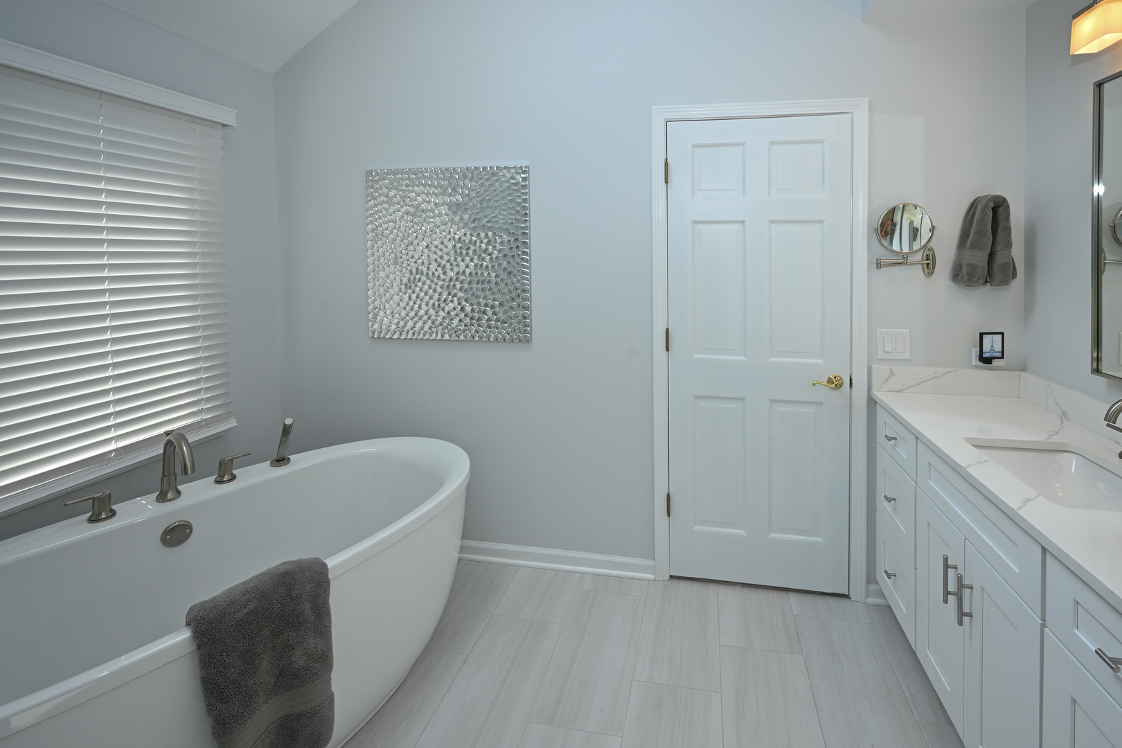 St. Charles, Illinois 60174, United States, 4 Bedrooms Bedrooms, ,3 BathroomsBathrooms,Residential,Contingent,212852