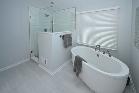 Tiny photo for 3753 Queen Anne Court, St. Charles, IL 60174 (MLS # 12437230)