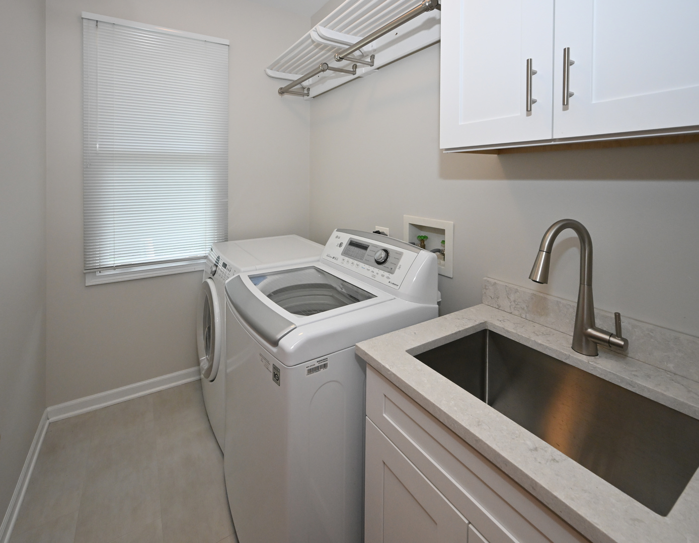 St. Charles, Illinois 60174, United States, 4 Bedrooms Bedrooms, ,3 BathroomsBathrooms,Residential,Contingent,212852