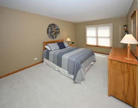 Tiny photo for 3753 Queen Anne Court, St. Charles, IL 60174 (MLS # 12437230)