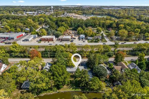 Tiny photo for 24 S Grant Street, North Aurora, IL 60542 (MLS # 12500630)