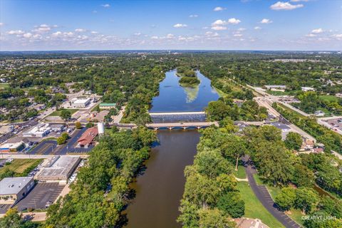 Tiny photo for 24 S Grant Street, North Aurora, IL 60542 (MLS # 12500630)