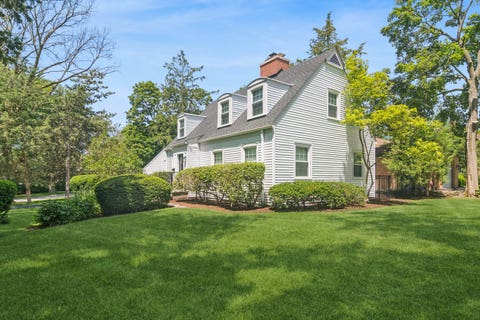 Tiny photo for 983 Harvard Court, Highland Park, IL 60035 (MLS # 12683179)