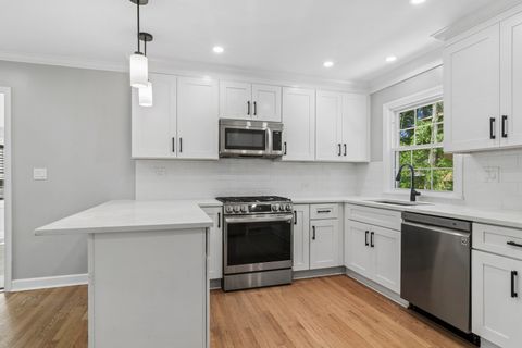 Tiny photo for 983 Harvard Court, Highland Park, IL 60035 (MLS # 12683179)