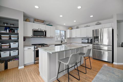 Tiny photo for 1675 Rosehall Lane, Elgin, IL 60123 (MLS # 12593295)