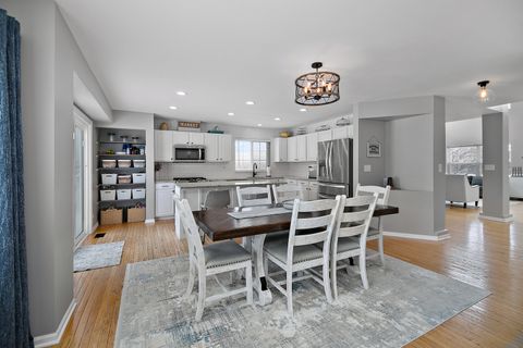 Tiny photo for 1675 Rosehall Lane, Elgin, IL 60123 (MLS # 12593295)