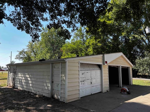 Tiny photo for 660 W Jackson Street, Virden, IL 62690 (MLS # 12755349)