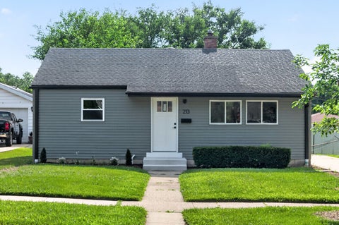 Tiny photo for 213 May Street, Bensenville, IL 60106 (MLS # 12705202)