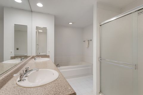 Tiny photo for 4922-B S Cornell Avenue, Chicago, IL 60615 (MLS # 12611787)