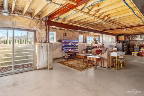 Tiny photo for 822 Hoyden Court, Sugar Grove, IL 60554 (MLS # 12576282)