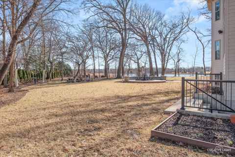 Tiny photo for 822 Hoyden Court, Sugar Grove, IL 60554 (MLS # 12576282)