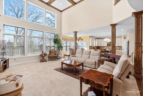 Tiny photo for 822 Hoyden Court, Sugar Grove, IL 60554 (MLS # 12576282)