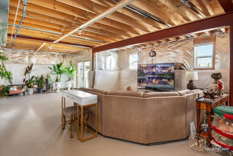 Tiny photo for 822 Hoyden Court, Sugar Grove, IL 60554 (MLS # 12576282)