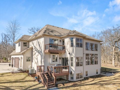 Tiny photo for 822 Hoyden Court, Sugar Grove, IL 60554 (MLS # 12576282)
