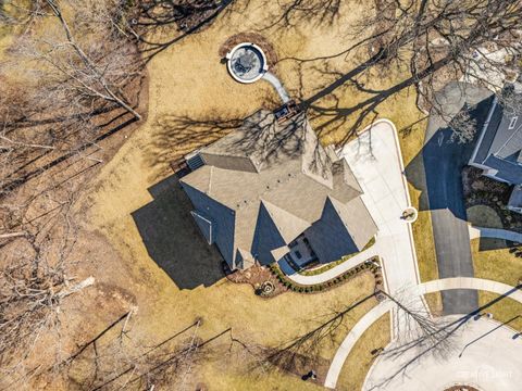 Tiny photo for 822 Hoyden Court, Sugar Grove, IL 60554 (MLS # 12576282)