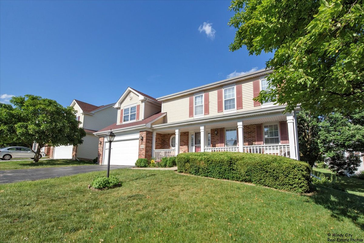 1505 Della Drive