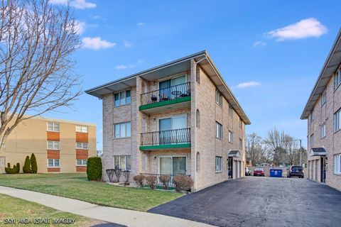 Photo of 5359 Edison Avenue #3S, Oak Lawn, IL 60453 (MLS # 12548292)