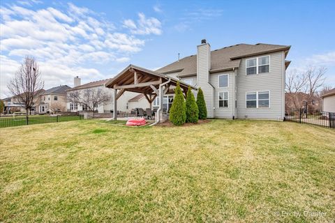 Tiny photo for 647 Bennett Drive, North Aurora, IL 60542 (MLS # 12600392)