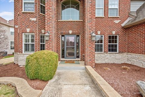 Tiny photo for 647 Bennett Drive, North Aurora, IL 60542 (MLS # 12600392)