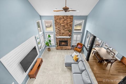 Tiny photo for 647 Bennett Drive, North Aurora, IL 60542 (MLS # 12600392)